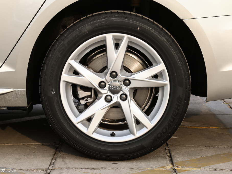 2019WA4L 35 TFSI Mȡ V