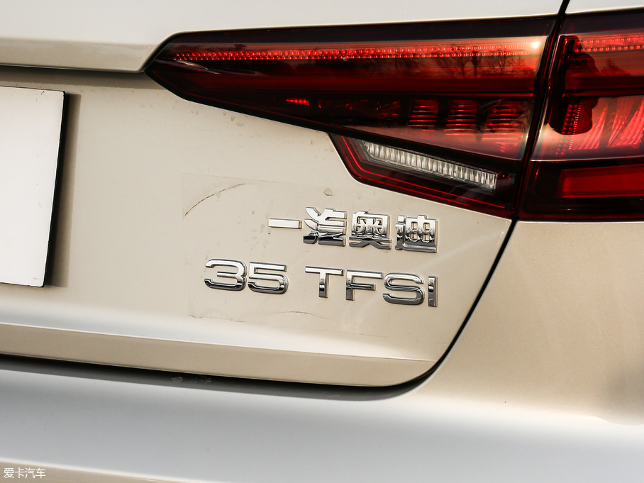 2019WA4L 35 TFSI Mȡ V