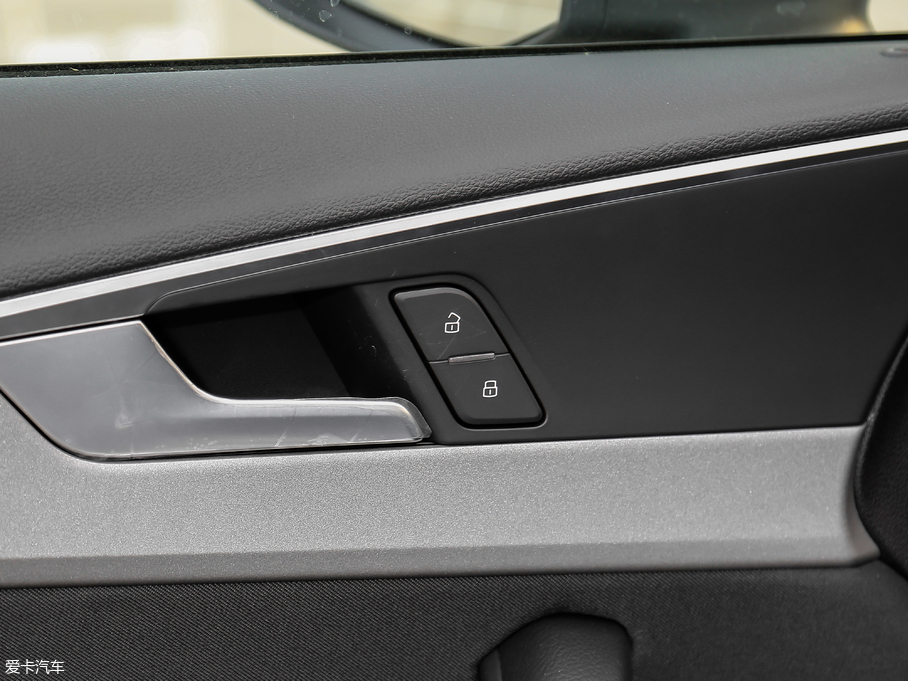 2019WA4L 35 TFSI Mȡ V