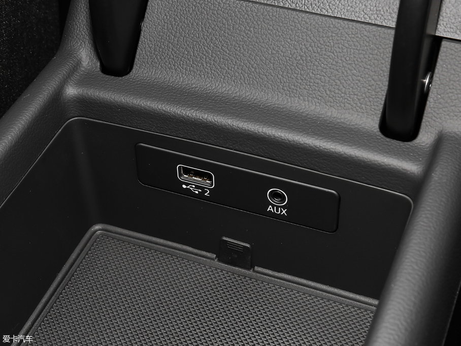 2019WA4L 35 TFSI Mȡ V