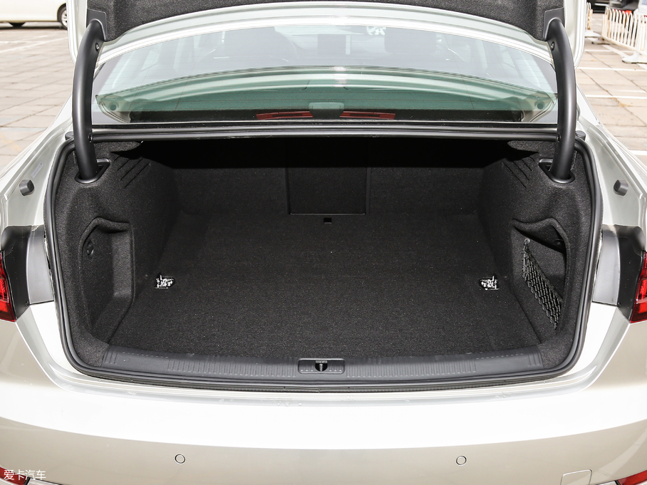 2019?yun)WA4L 35 TFSI M(jn)ȡ (gu)V