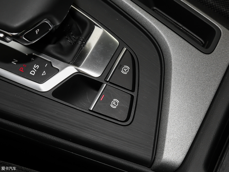 2019?yun)WA4L 35 TFSI M(jn)ȡ (gu)V