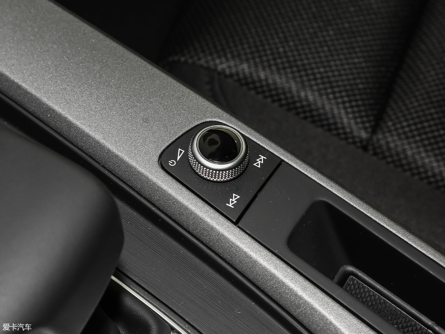 2019WA4L 35 TFSI Mȡ V