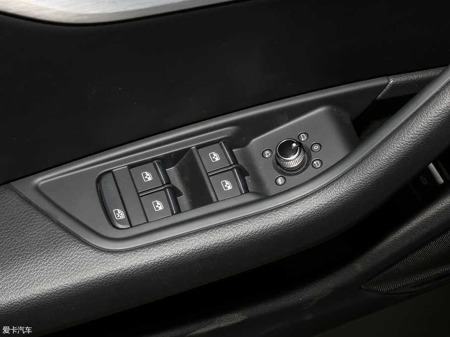 2019WA4L 40 TFSI r VI