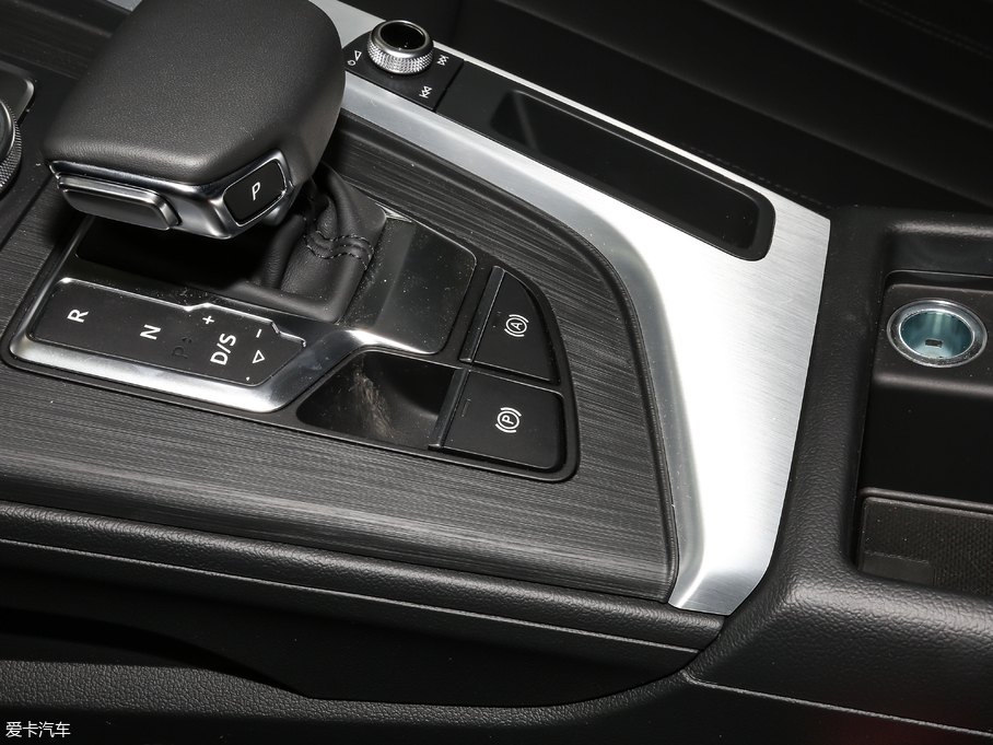 2019WA4L 40 TFSI r VI