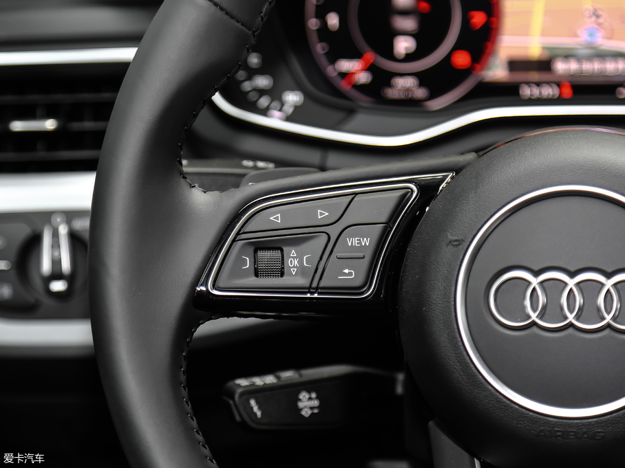 2019WA4L 40 TFSI r VI