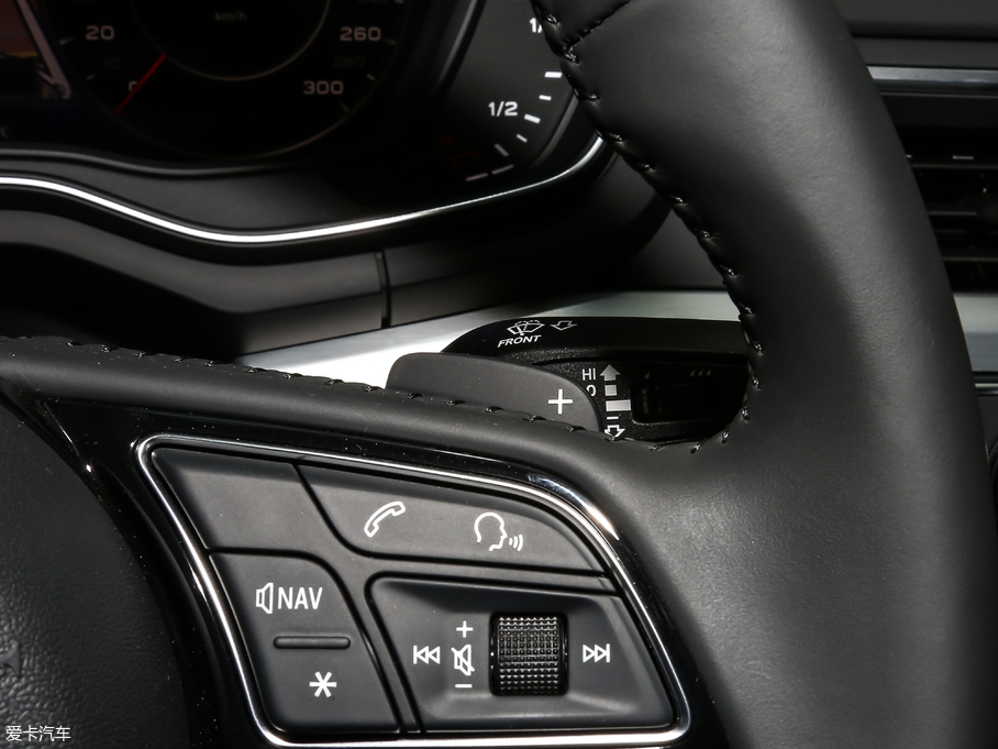 2019WA4L 40 TFSI r VI