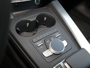 201830 40 TFSI \ п؅^