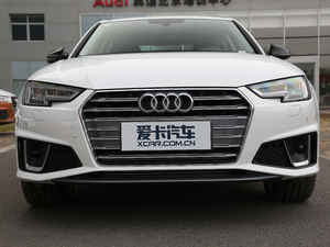 201945 TFSI quattro (g)\(yn)(dng) V (x)(ji)^