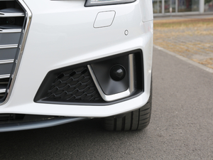 201945 TFSI quattro (g)\(yn)(dng) V (x)(ji)^