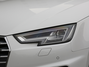 201945 TFSI quattro \Ӱ V ^