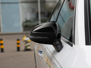 201945 TFSI quattro \Ӱ V ^