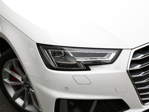 201945 TFSI quattro (g)\(yn)(dng) (gu)V (x)(ji)^