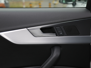 201945 TFSI quattro \Ӱ V g