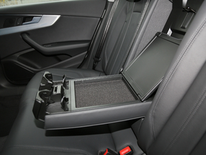 201945 TFSI quattro \Ӱ V g