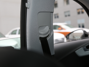 201945 TFSI quattro \Ӱ V g