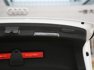 201945 TFSI quattro \Ӱ V g