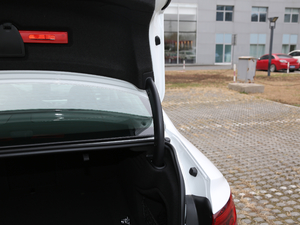 201945 TFSI quattro \Ӱ V g