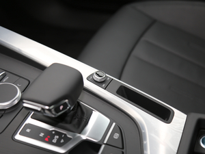 201945 TFSI quattro \Ӱ V п؅^