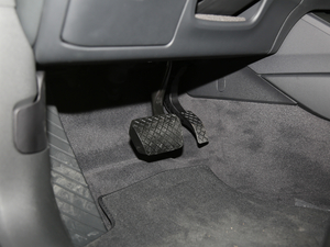 201945 TFSI quattro \Ӱ V п؅^