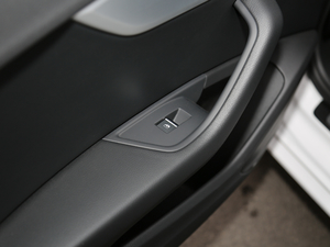 201940 TFSI r(sh) V п؅^(q)