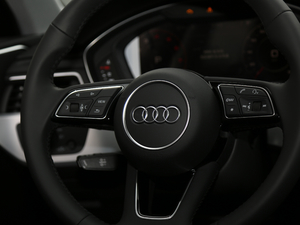 201940 TFSI r(sh) V п؅^(q)