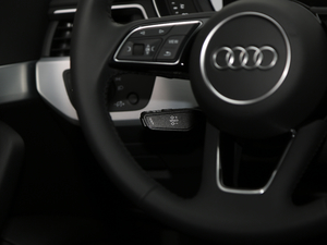 201940 TFSI r V п؅^