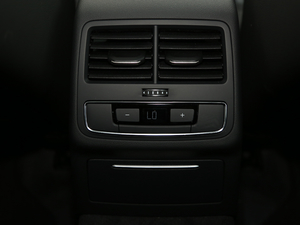 201940 TFSI r V п؅^