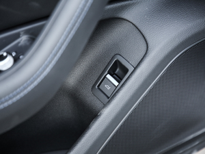 201940 TFSI \(yn)(dng) V g