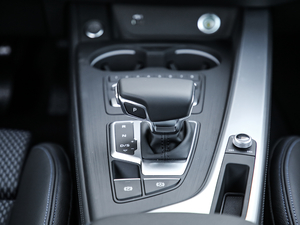 201940 TFSI \ V п؅^