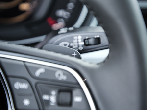 201940 TFSI \ V п؅^