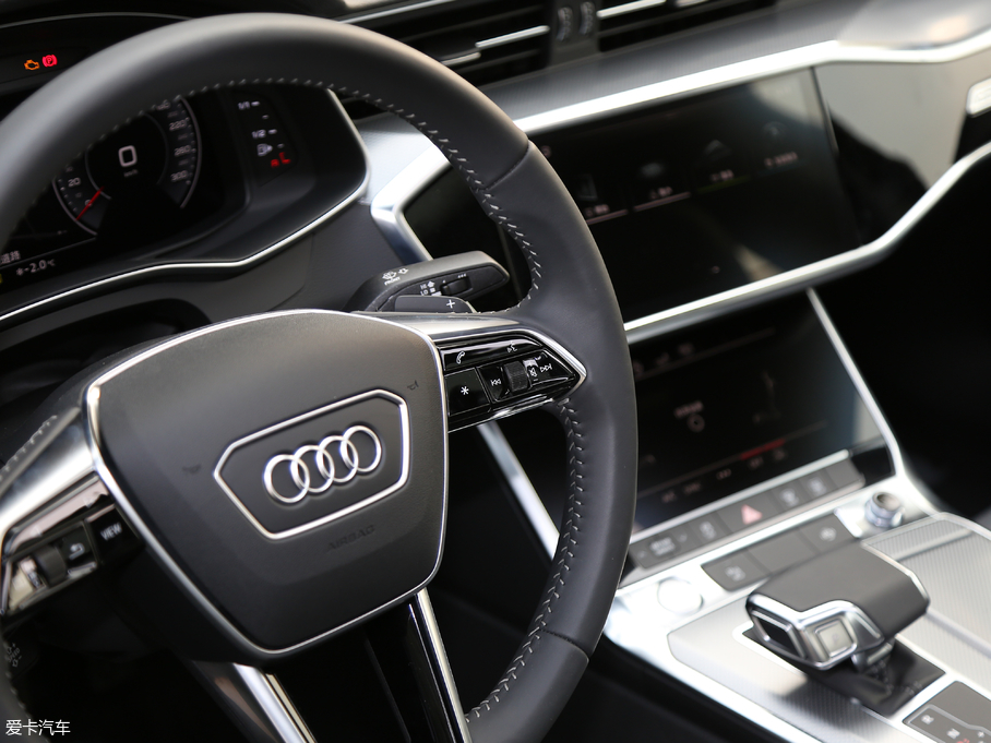 2019WA6L 45 TFSI quattro xӸ