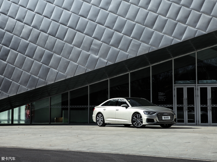 2019WA6L 45 TFSI quattro xӸ