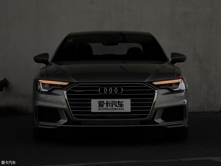 2019WA6L 45 TFSI quattro xӸ