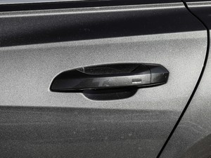 201945TFSI quattro Ӹ ^