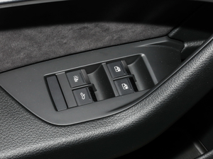 201945TFSI quattro Ӹ g