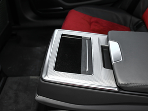 201945TFSI quattro Ӹ g