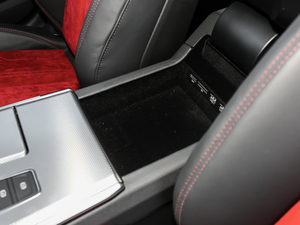 201945TFSI quattro Ӹ g