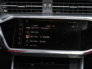 201945TFSI quattro Ӹ {