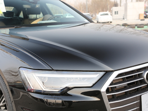 201945 TFSI quattro xӸ ^