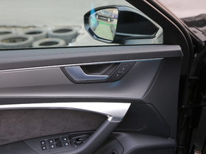 201945 TFSI quattro xӸ g