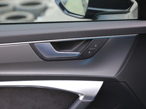 201945 TFSI quattro xӸ g