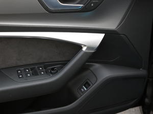 201945 TFSI quattro xӸ g