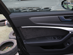 201945 TFSI quattro xӸ g