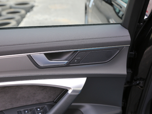 201945 TFSI quattro xӸ g