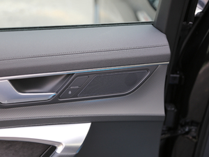 201945 TFSI quattro xӸ g