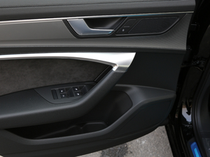 201945 TFSI quattro xӸ g