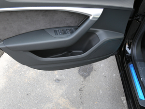 201945 TFSI quattro xӸ g