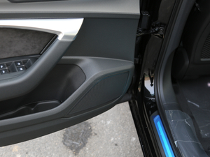 201945 TFSI quattro xӸ g