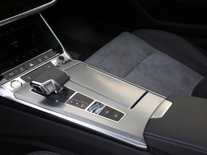 201945 TFSI quattro xӸ п؅^